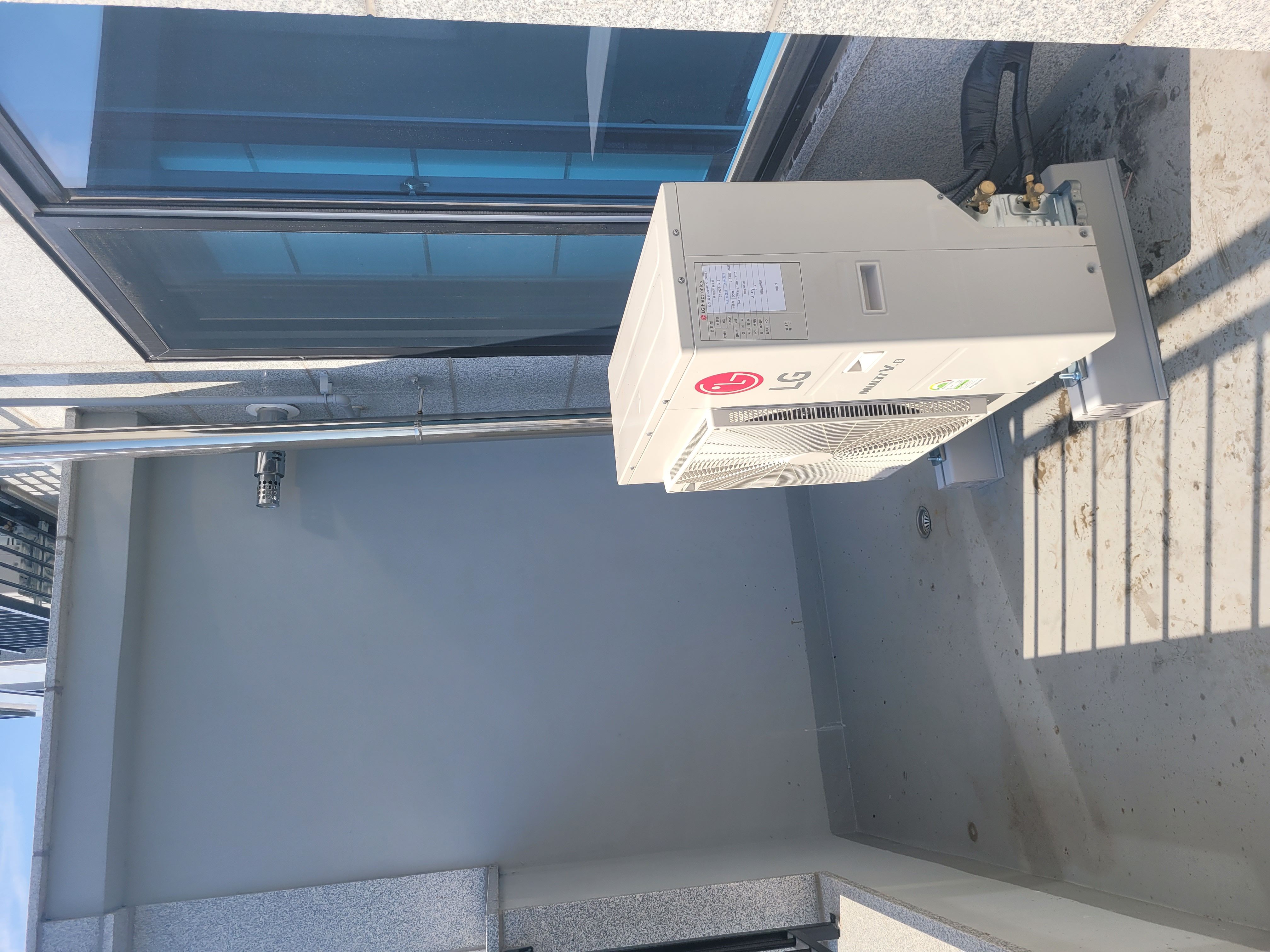 2000769928_dWOe8kb2_2ee60cf60aad6b8301c3811971a5186a8a930553.jpg 이미지크게보기