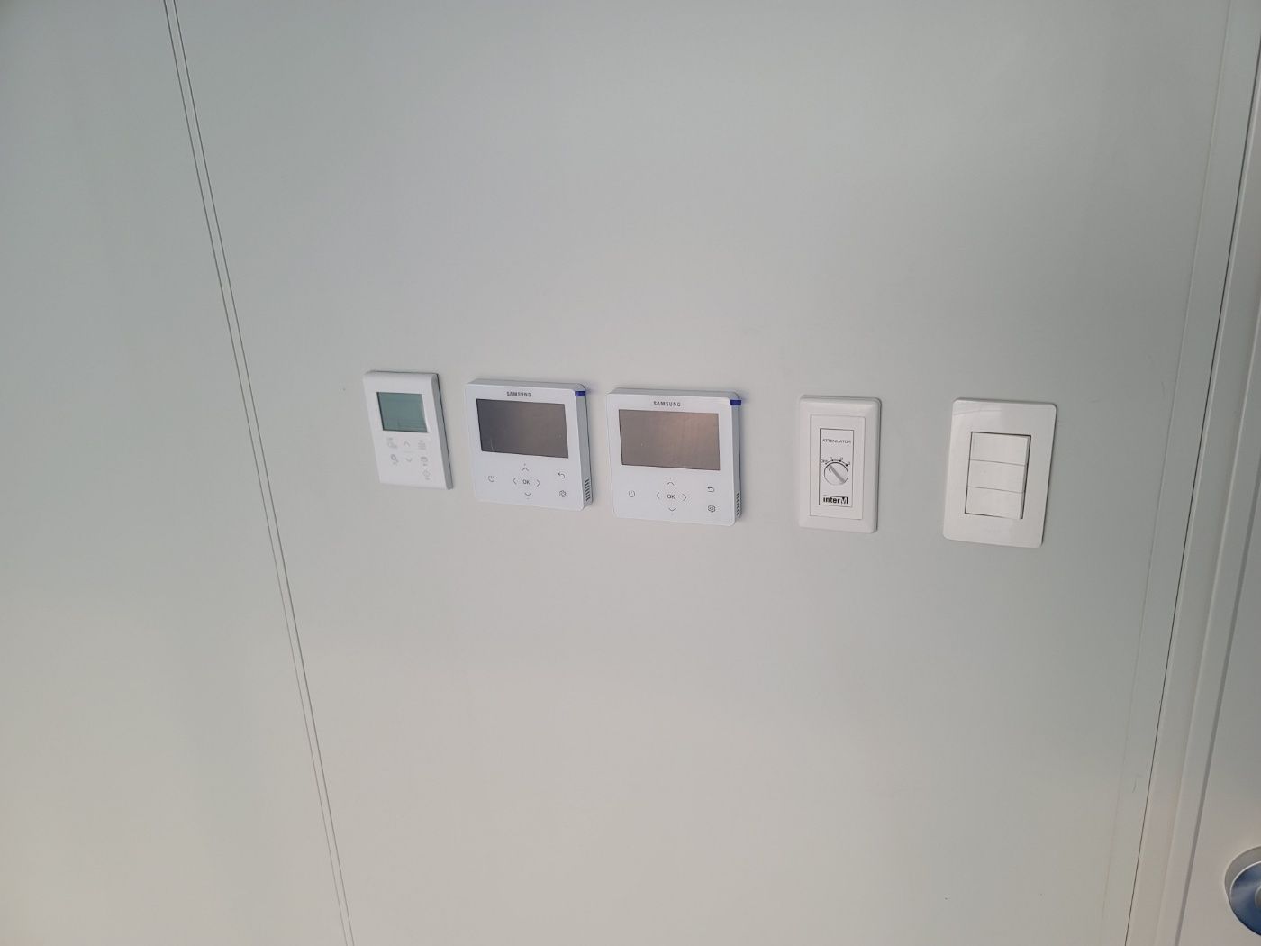 2000769928_nmaDosf6_28b6f7b32ca2bbd1e38234de1502a813433719d7.jpg 이미지크게보기