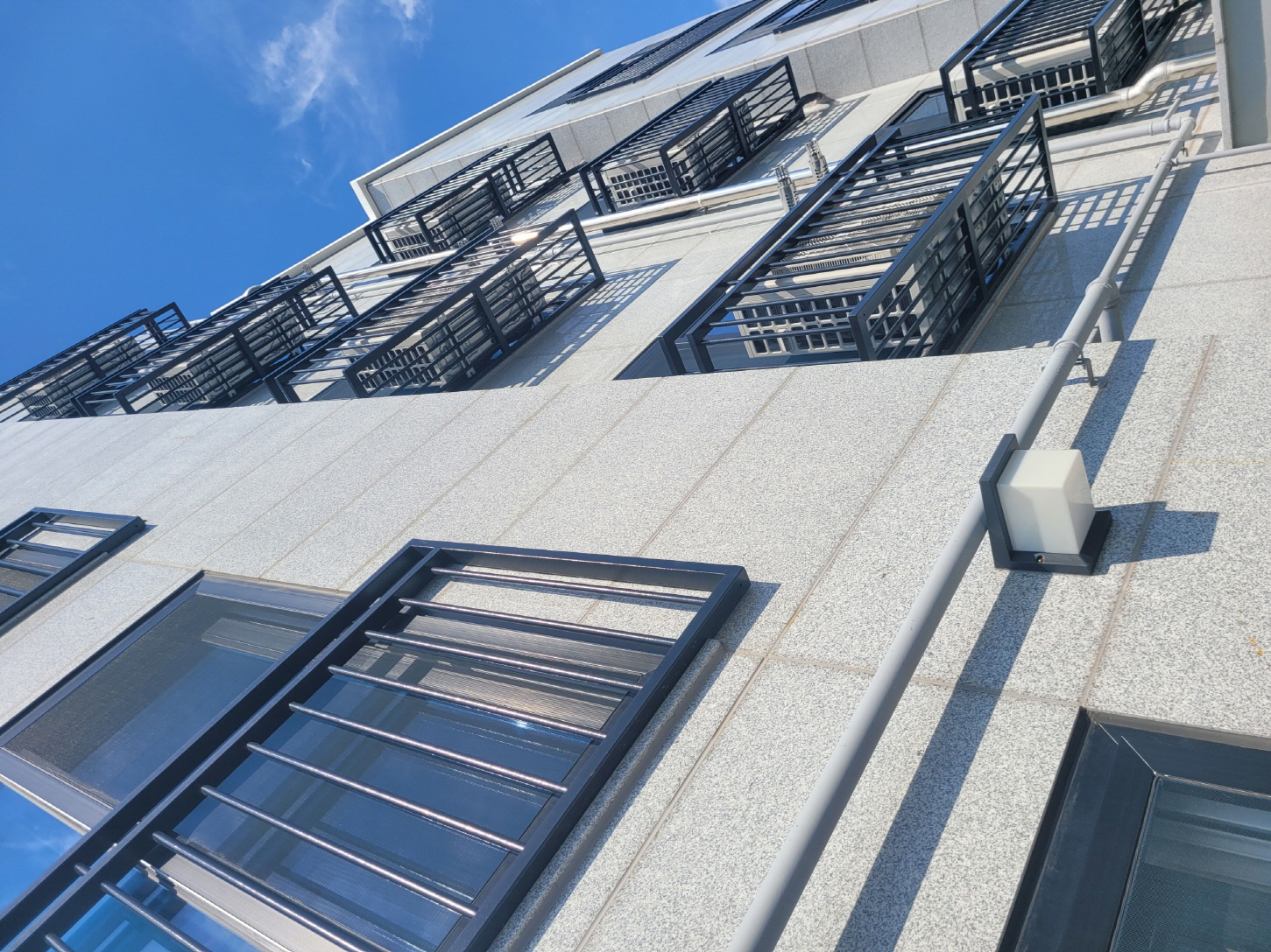 2000769928_r4CiAuj2_9c33261d7c50a76dd181011aa59a1959cf5eaca8.jpg 이미지크게보기